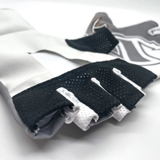 Spearpoint Defender Collection 1/3 Finger Gloves 5 Spearpoint Defender Collection 1/3 Finger Gloves - Image 3