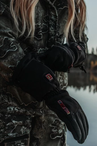 DSG Heated Gloves 5V - Black 4 DSG Heated Gloves 5V - Black - Image 2