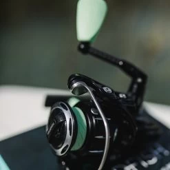 Elite Carbon Series 2000 Spinning Reel - Seagrass -Fishing Tackle Shop yvgMOOWHO5d3z93aYIv4yhjXY
